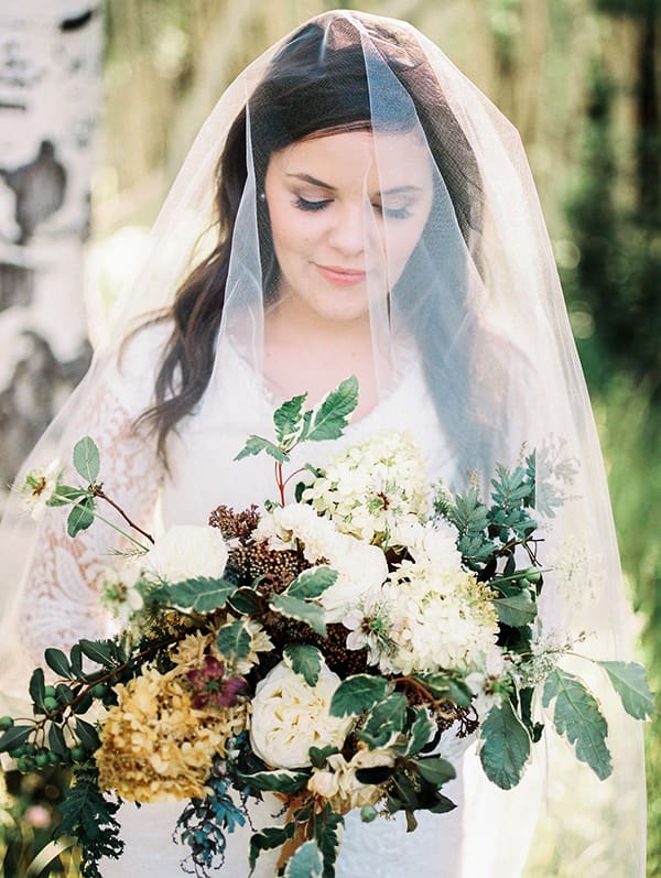 Earthy Elegance – Utah Valley Bride
